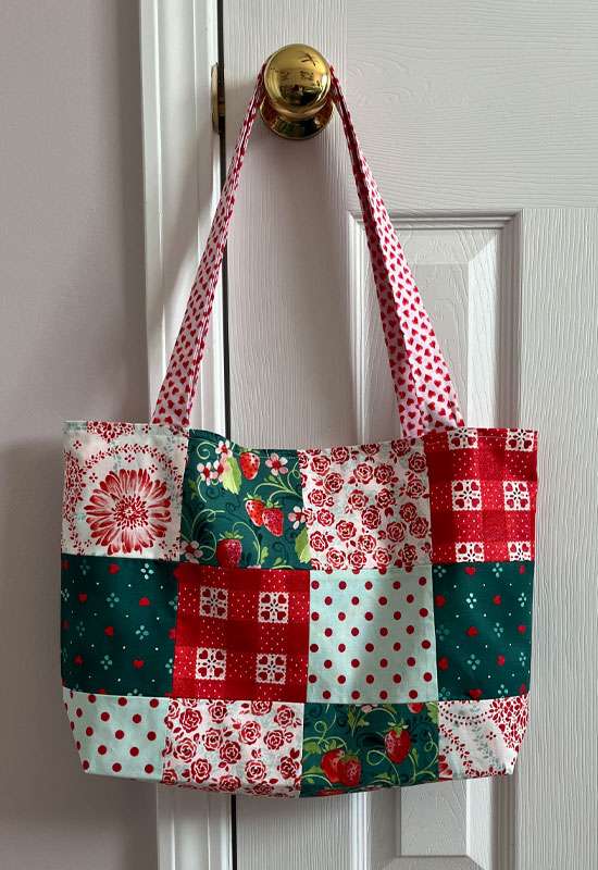 Strawberry Picnic Patchwork Tote (teal)