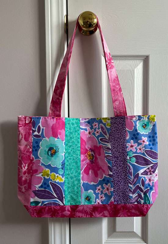 Periwinkle Floral Tote w/ Matching Wristlet Keychain