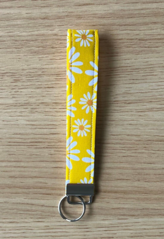 Sunshine & Daisies wristlet keychain